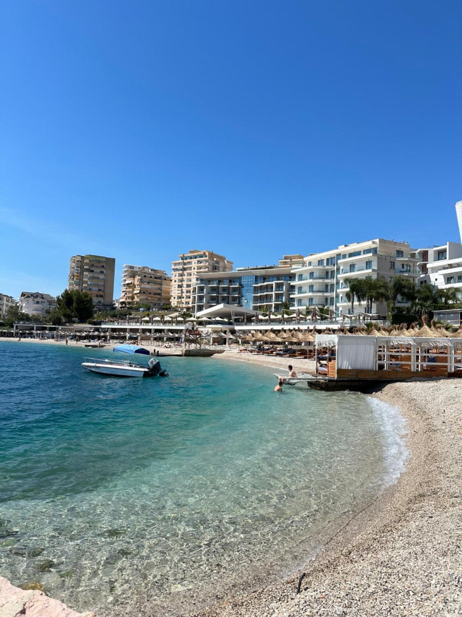 Boho Coastal Retreat Lägenhet Sarandë Exteriör bild